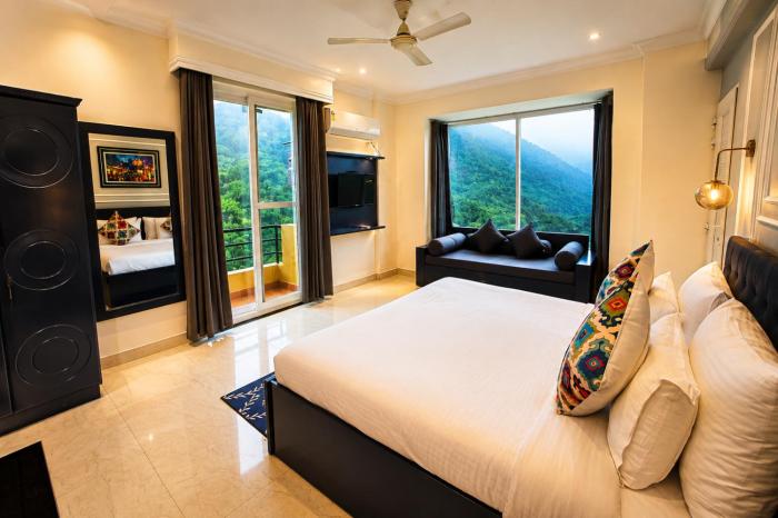 ALOHA On The Ganges 2BHK Ganga Facing 424