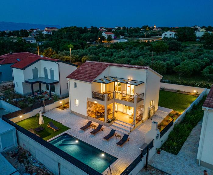 Villa Nebo i More