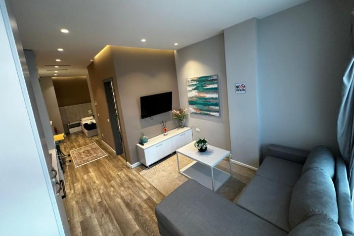 Adore Green Apartment