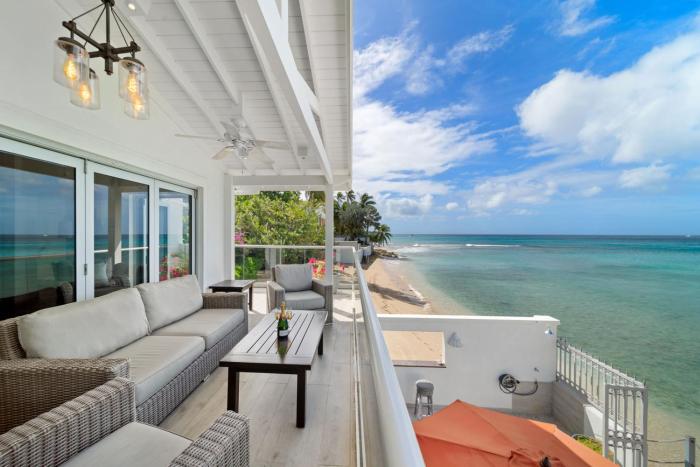 Stunning Beachfront Villa with Plunge Pool - Westshore