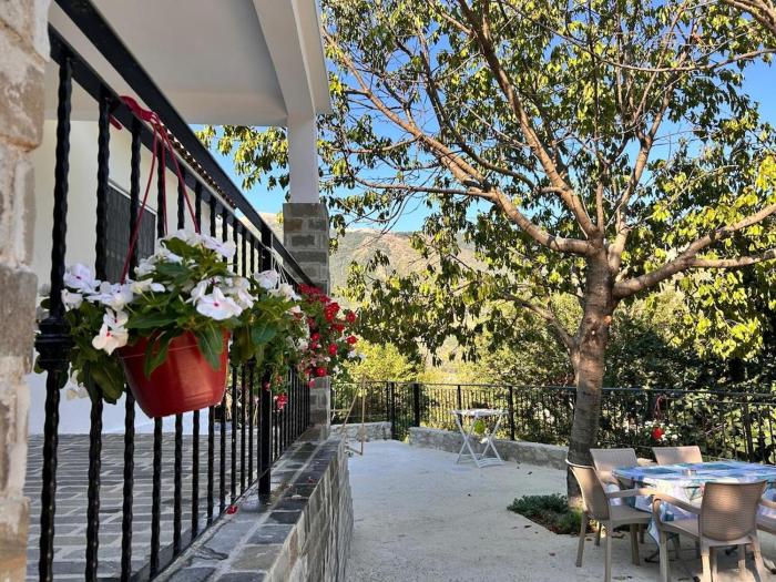 Dukat Bliss 01 - Mountain view, 15 min from Beach