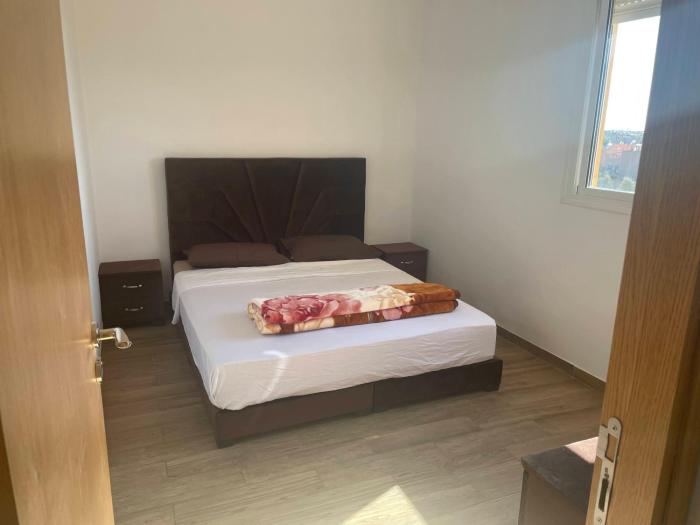 Beautiful Room in a bright apartment with elevator & view