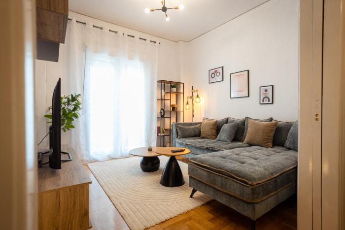 Modern & Cozy 1BR Apartment in Piraeus