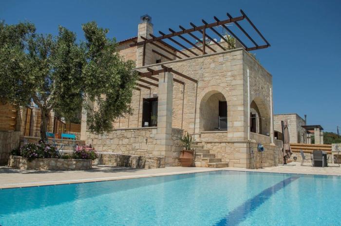 MINOS VILLA Private Pool - 3 Bedroom Stone Villa - BBQ