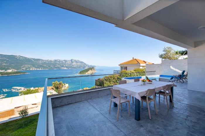 Book now for a perfect blend of luxury and tranquility!
