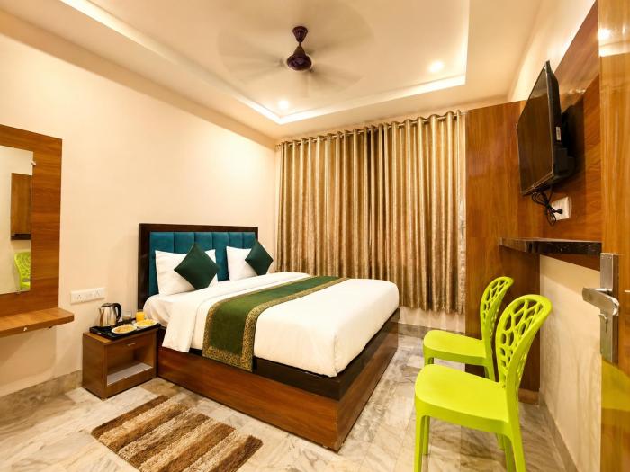 HOTEL VARANASI RD GUEST HOUSE Near Shree Kashi Vishwanath Temple and Ganga Ghat -BEST FAMILY HOTEL IN VARANASI