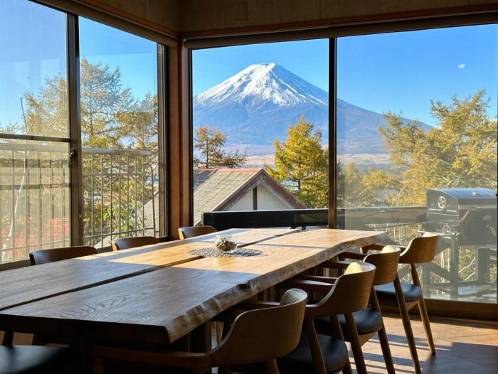 the atelier b Lake Yamanakako A180