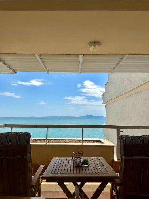Sea View 3
