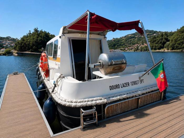 Douro Houseboat