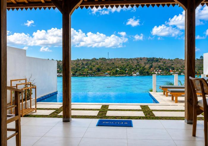 Dutha Nusa Seaview Private Villas - Infinity Pool