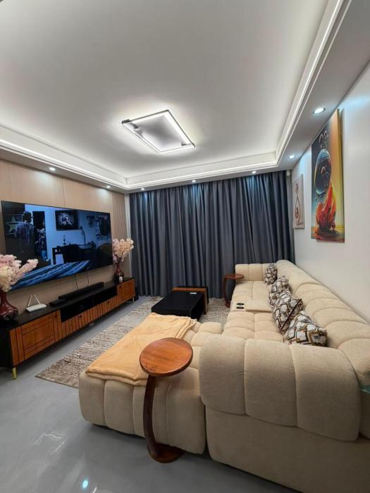 Kilimani Spacious 1BR with Private Study & Balcony