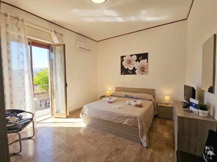 Casa La Serra by Holiday World