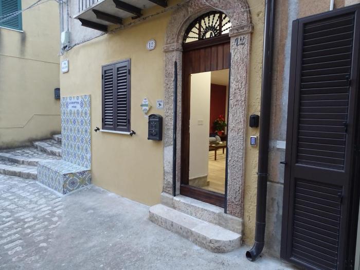 La Ghiuttena HOUSE