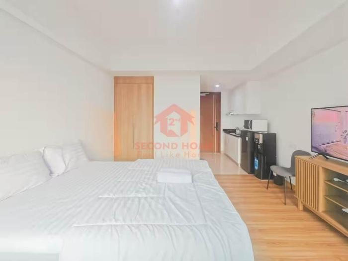 Cozy Studio South Gate Apt with Pool, Gym, Wi-Fi by 2ndHome