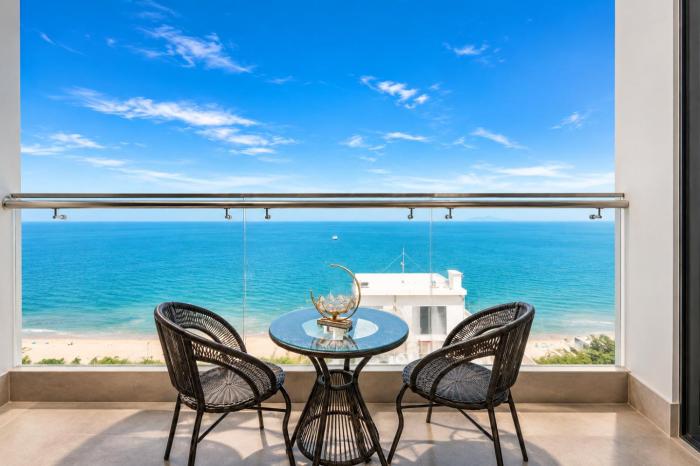 Timesquare Beachfront Apartment
