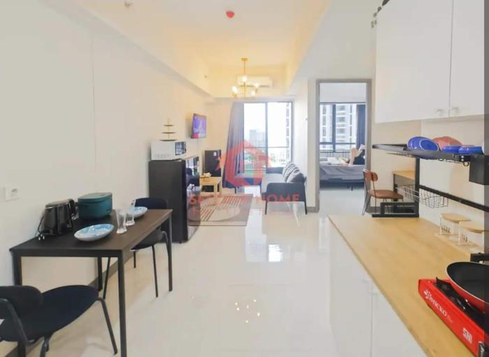 Strategic 2BR Pakuwon Apt Bekasi Pool & Gym