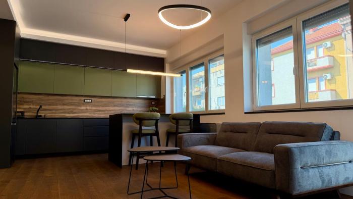 Modern 2BR Apartment in the City Center
