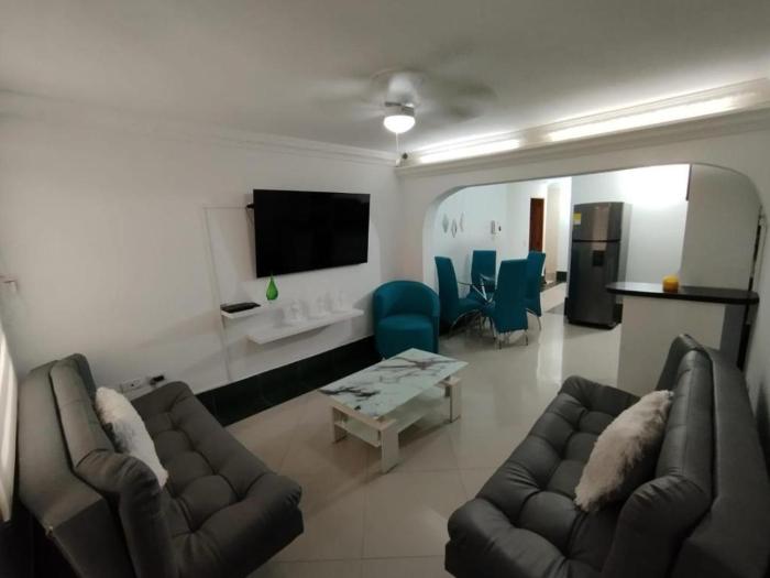 Laureles Group House