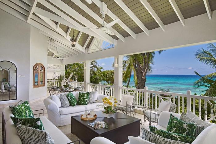 Relaxing Beachfront Home with Pool - La Paloma