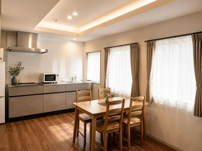M Suites 303