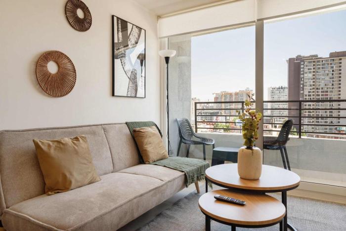 Cozy 2BR Escape for Three in Vibrant Nunoa