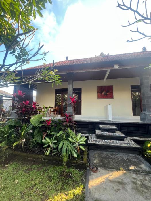 Sandy House