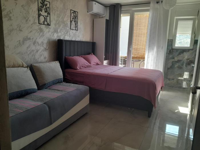 Apartmani Holiday Sutomore