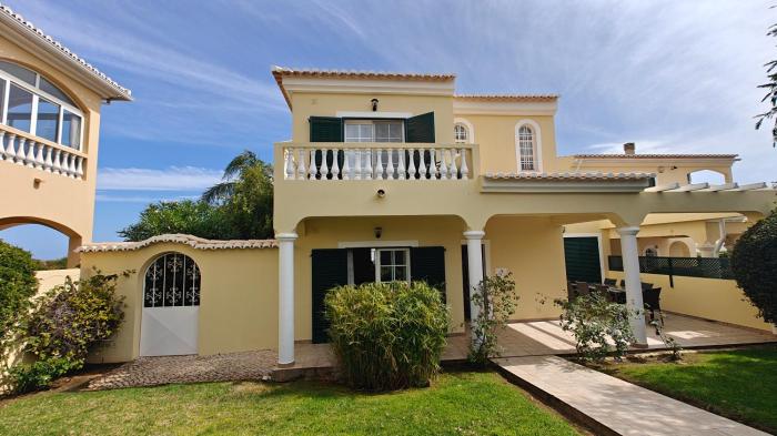 Villa Lote 10, Paraiso Da luz - T3 - Ref AL-P222