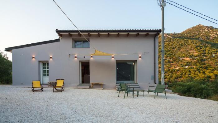 Country house in Sardinia relax between sea & mountains
