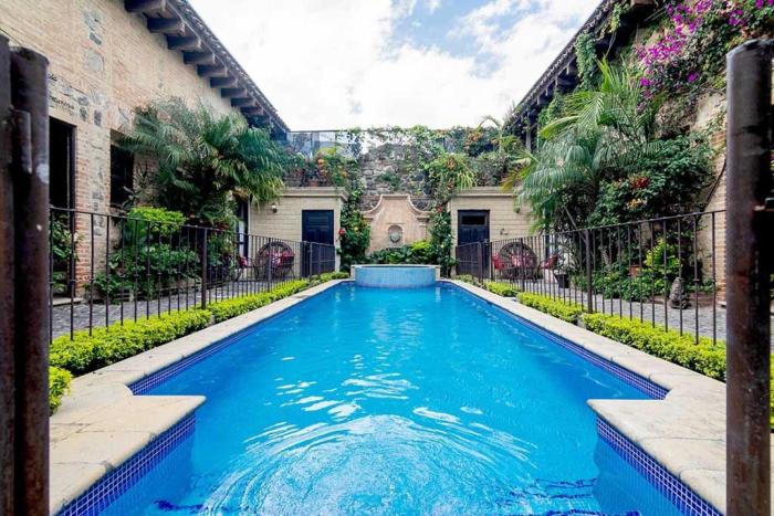Central Hidden Secret pool good Wifi Free Night