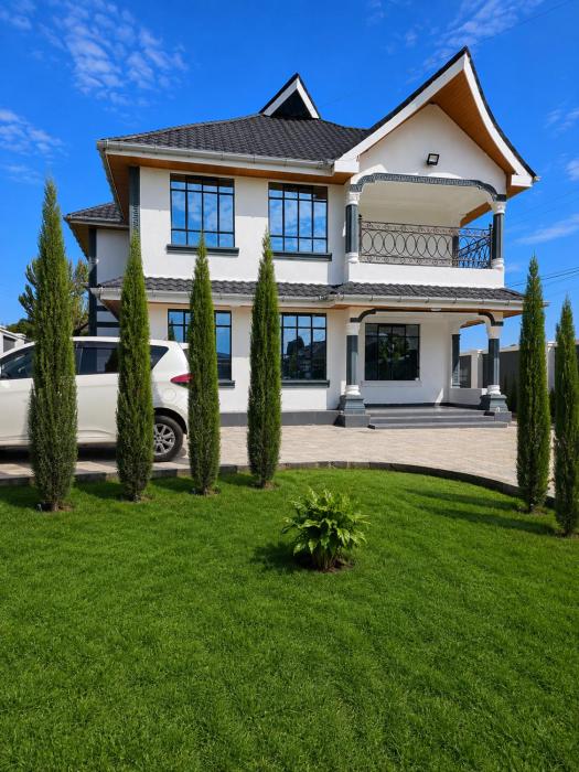 Almara Residence 4BR Private Compound