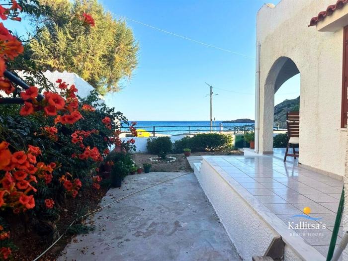 Kallitsas Beachfront House