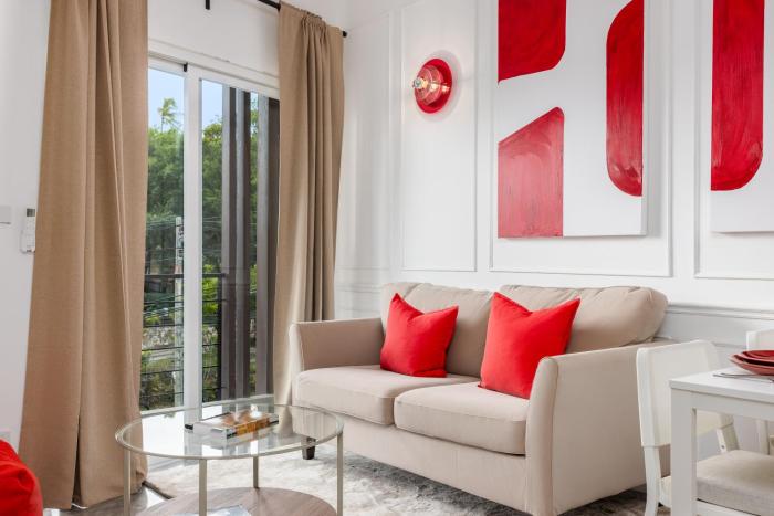 ROUGE, 56m2, 2 Bdr condo on Bangrak beach