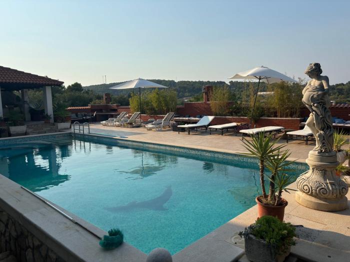 Gorana two bedroom apartment Jelsa