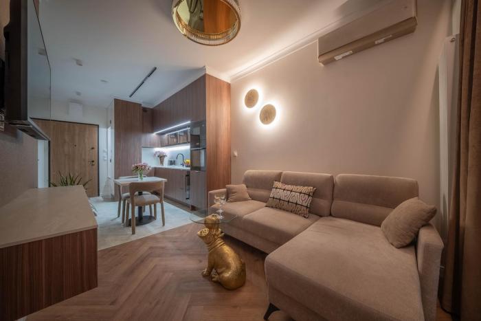 Chmielna Duo Exclusive, Warsaw Center and Parking