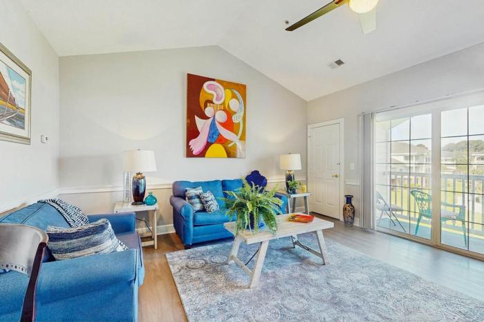 Magnolia North 303