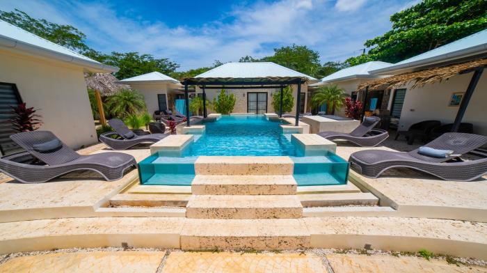 Villas VR Beachwalk Avellanas