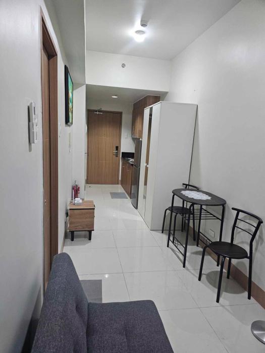 Shore3 Tower2 City View 1BR parking MOA Airport by Shmily Suite Staycation