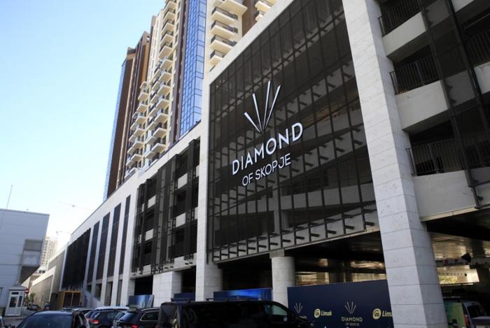 Skyline Diamond Apartment