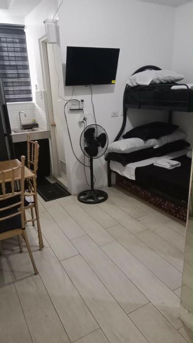 Rominaluxe Property Rentals Room sharing -Bunk bed space