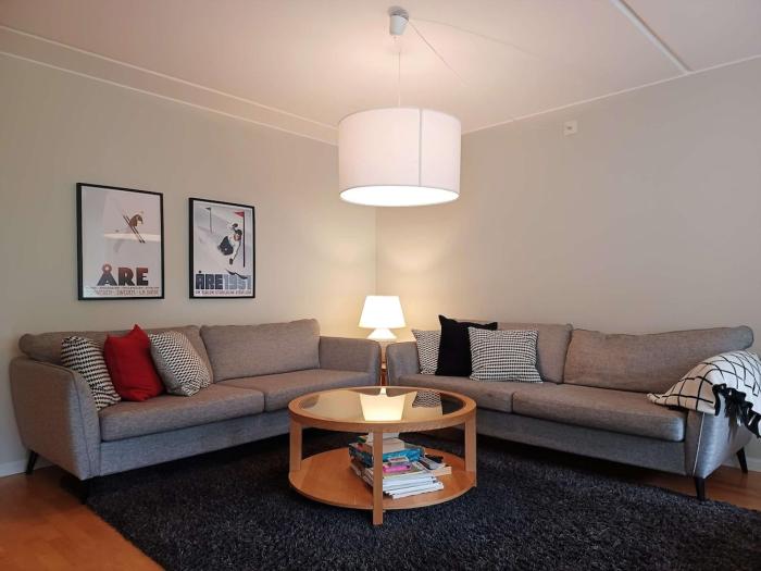 Freestyle Apartments - Central Ski-in Stays with Parking