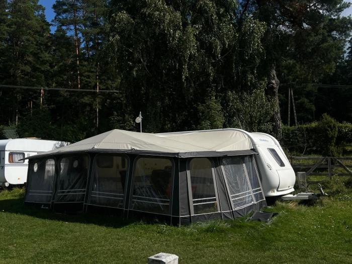 PRZYCZEPA HOBBY CAMPING DŁUŻEK nr 135