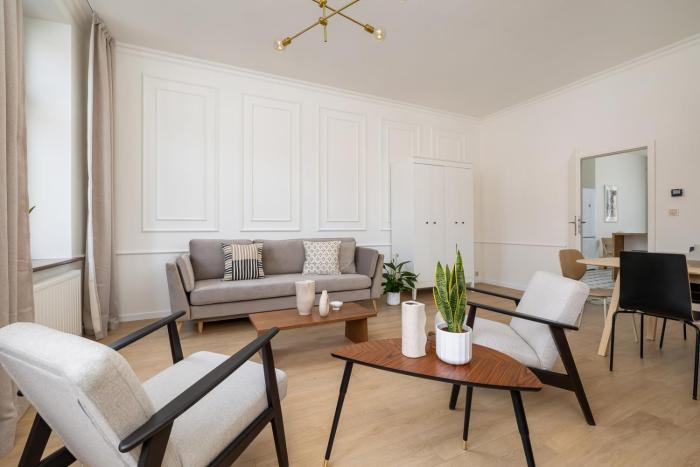 Flavia Suite - 2BR for 7 in the Old Town