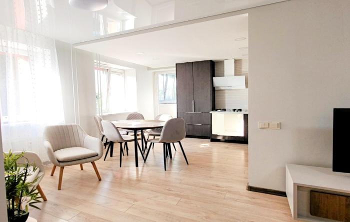 Newly Renovated Apartment