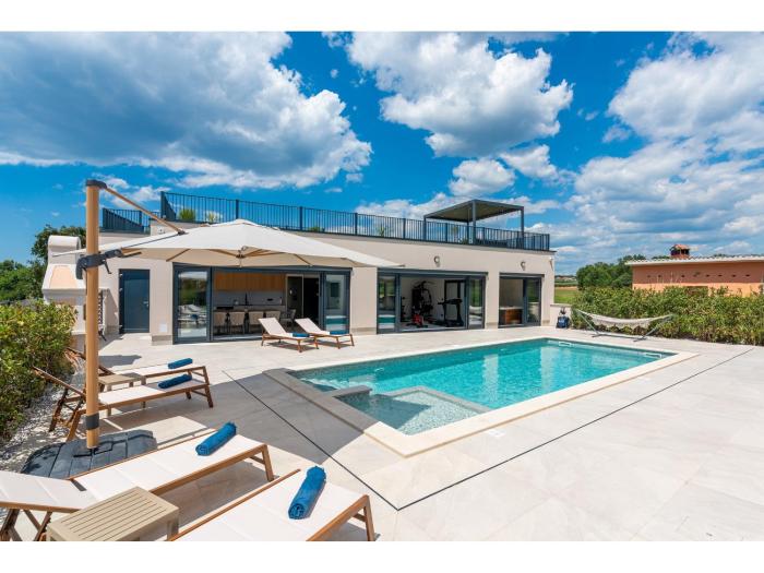 Luxury Villa Velunida I Family villa in Porec