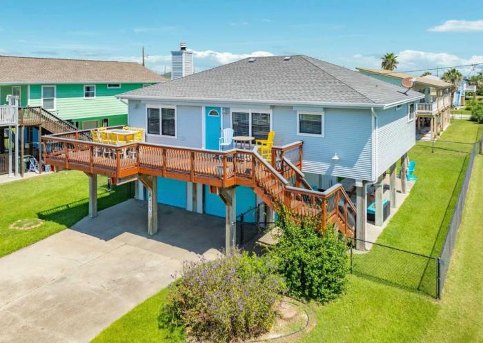 Color Me Coastal - Your Happy Place by the Beach