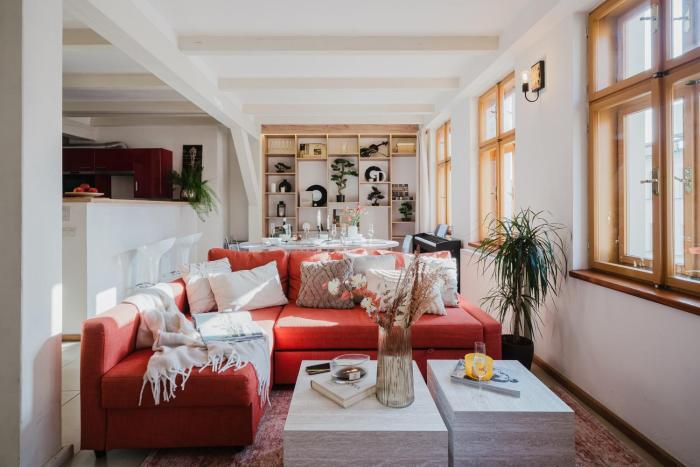 Prague Days Maisonette with Smart TV and Workspace in New Town