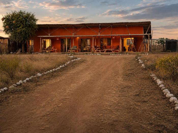 Amboseli RedHouse