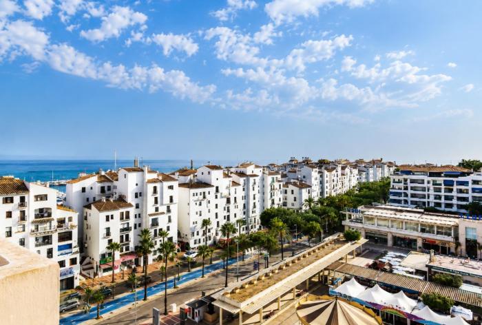Penthouse in Marina Banus -Puerto Banus.Pool-Gym