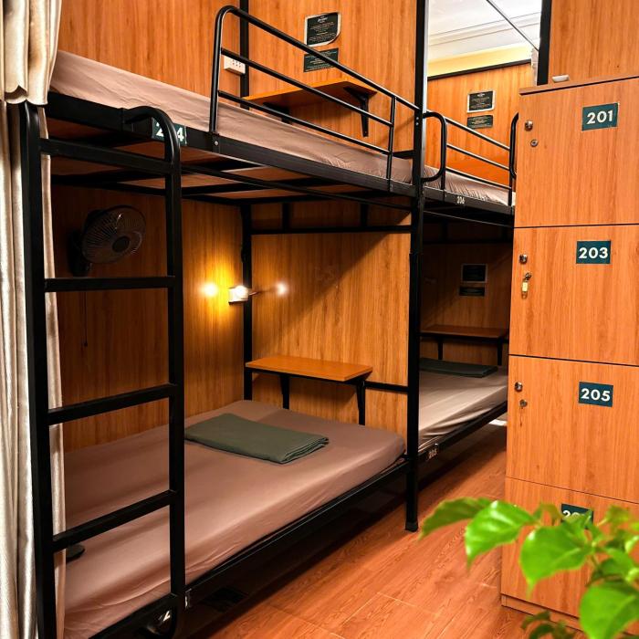 AprilBox Trackside Hostel